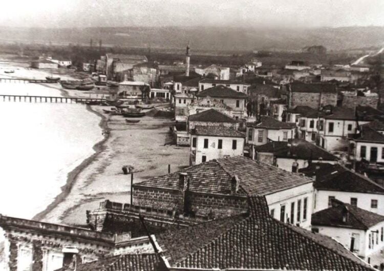 Άποψη των Κοτυώρων, της επαρχίας όπου ανήκε το ελληνικό χωριό Τάμαλαν (φωτ.: tr.pinterest.com/eskiturkiyefotograflari/)