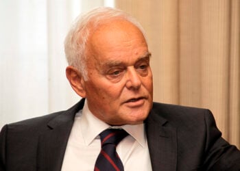 Ο Αντώνης Μανιτάκης στο Προεδρικό Μέγαρο, Τρίτη 8 Σεπτεμβρίου 2015 (φωτ.: EUROKINISSI / Γιώργος Κονταρίνης)