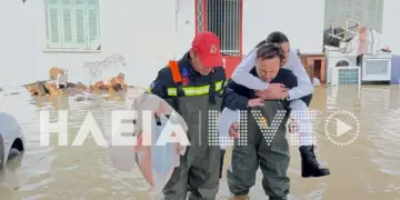 Απεγκλωβισμός από την οδό Παπαγεωργίου στον Πύργο, Πέμπτη 5 Φεβρουαρίου 2026 (φωτ.: ilialive.gr)