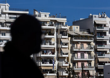 Πολυκατοικίες στην Αθήνα (φωτ.: EUROKINISSI / Γιάννης Παναγόπουλος)