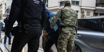 Απολογία, στο Αεροδικείο Αθηνών, του 54χρονου σμηνάρχου που κατηγορείται για κατασκοπεία υπέρ της Κίνας (φωτ.: Σωτήρης Δημητρόπουλος/EUROKINISSI)
