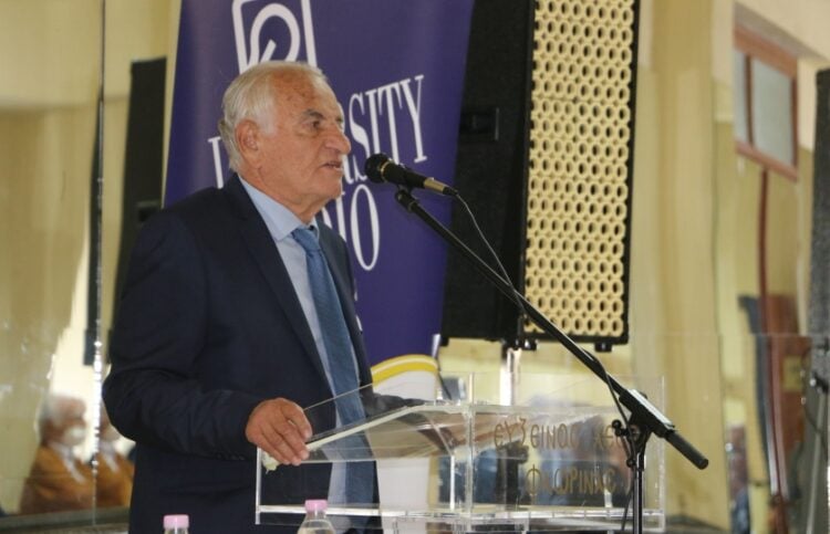 Ο Γιώργος Παρχαρίδης σε παλιότερη ομιλία του (φωτ.: Εύξεινος Λέσχη Φλώρινας)