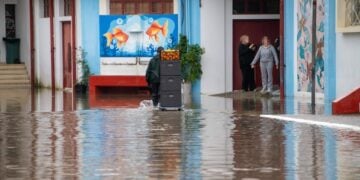 Πλημμυρισμένος δρόμος στην Ηλεία, στις αρχές Φεβρουαρίου όταν εκδηλώθηκε η προηγούμενη κακοκαιρία (φωτ.: IleiaLive.gr/Γιάννης Σπυρούνης/EUROKINISSI)