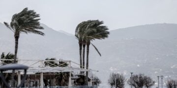 Θυελλώδεις άνεμοι θα επικρατήσουν σε διάφορες περιοχές της χώρας (φωτ.: EUROKINISSI/Στέφανος Ραπάνης)