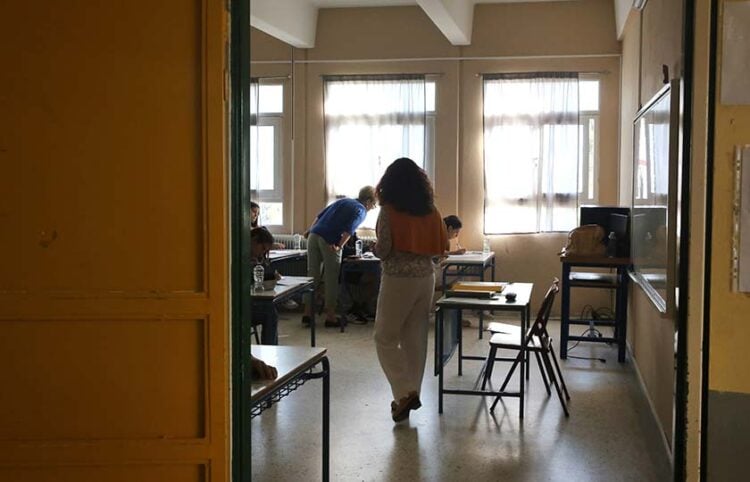 Πανελλαδικές εξετάσεις σε εξέλιξη, σε Λύκειο στους Θρακομακεδόνες. Παρασκευή 30 Μαΐου 2025 (φωτ.: ΑΠΕ-ΜΠΕ / Αλέξανδρος Βλάχος)