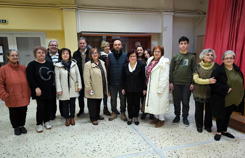 Αναμνηστική φωτογραφία μετά την εκδήλωση (φωτ.:  Facebook / Σύλλογος Ποντίων Μακροχωρίου)