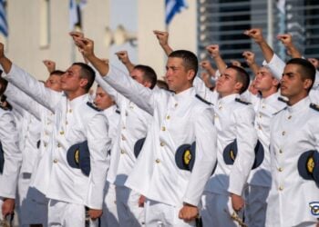 Ορκωμοσία νέων Ικάρων (φωτ. αρχείου: Γραφείο Τύπου Γενικού Επιτελείου Αεροπορίας)