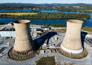 Κλειστός πυρηνικός σταθμός ηλεκτροπαραγωγής στην Πενσυλβάνια των ΗΠΑ, ο οποίος θα τεθεί ξανά σε λειτουργία το 2028 για να παρέχει ενέργεια σε κέντρα δεδομένων που ανήκουν στη Microsoft (φωτ.: EPA/Jim Lo Scalzo)