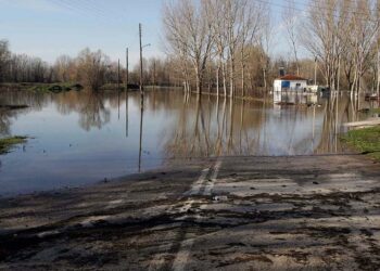 Παλαιότερες πλημμύρες στο νομό Έβρου, με το νερό του Άρδα να έχει καλύψει τα πάντα (φωτ.: EUROKINISSI)