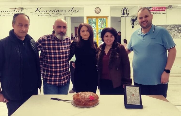 (Φωτ.: facebook/Σύλλογος Ποντίων Χορευτών Ξάνθης «Τραντέλλενες»)