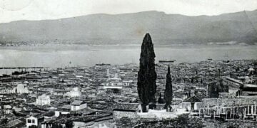 Aπό το πολύτιμο αρχείο του συλλέκτη και φωτογράφου Mert Rüstem