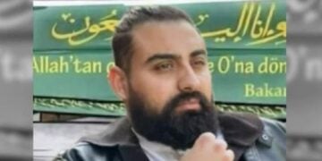 Ο Τούρκος ελεγκτής Σερκάν Σ που φέρεται να ξυλοκοπήθηκε μέχρι θανάτου από τον 26χρονο Έλληνα (φωτ.: glomex)