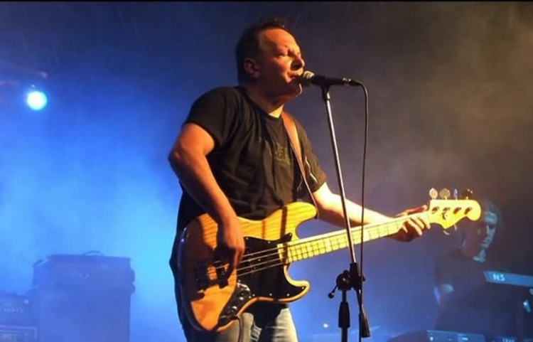 Ο Αντώνης Τουρκογιώργης στη σκηνή (πηγή: Glomex)