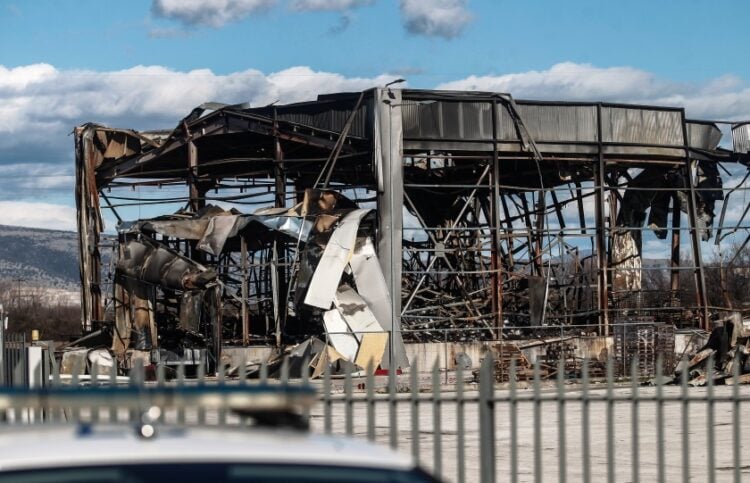 Τα ερείπια της μονάδας όπου σημειώθηκε η φονική έκρηξη (φωτ.: EUROKINISSI/Θανάσης Καλλιάρας)