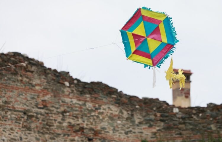 Χαρταετός πάνω από τα Κάστρα, στη Θεσσαλονίκη (φωτ. EUROKINISSI/Ραφαήλ Γεωργιάδης)