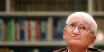 Ο Γιούργκεν Χάμπερμας το 2013 στο Ντίσελντορφ (φωτ.: EPA/Martin Gerten)