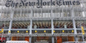 Το κτήριο της εφημερίδας New York Times (NYT) στη Νέα Υόρκη (φωτ.: EPA/ SARAH YENESEL)