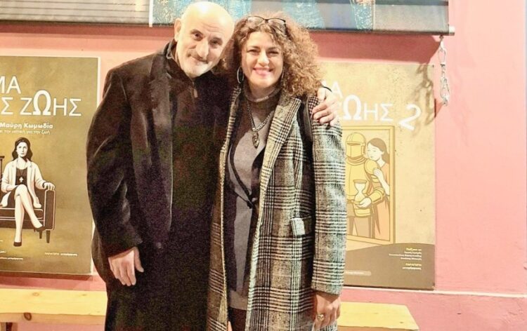 Ο Τάκης Βαμβακίδης με τη Σοφία Παπάζογλου μετά την παράσταση (πηγή: facebook.com/sofia.papazoglou27)