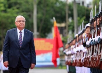 Ο Τούρκος υπουργός Εθνικής Άμυνας Γιασάρ Γκιουλέρ (φωτ. αρχείου: EPA/LUONG THAI LINH)