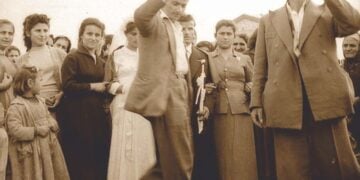 Τμήμα από την αφίσα της θεατρικής παράστασης