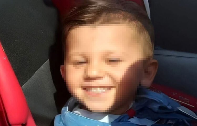 (Φωτογραφία που είχε αναρτήσει η μητέρα του στα μέσα κοινωνικής δικτύωσης)