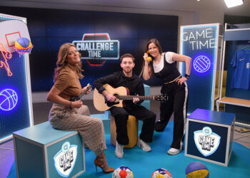 Η Χρύσπα κάνει show στο Allwyn Game Time με μπαγλαμά και νότες