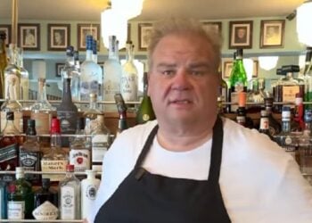 (Φωτ.: angelotsarouchas instagram)