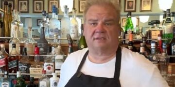 (Φωτ.: angelotsarouchas instagram)