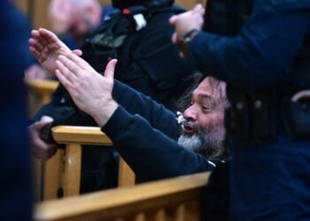 Ο Γιάννης Λαγός αντέδρασε έντονα κατά τη διάρκεια της εισαγγελικής αγόρευσης (φωτ.: EUROKINISSI/Τατιάνα Μπόλαρη)