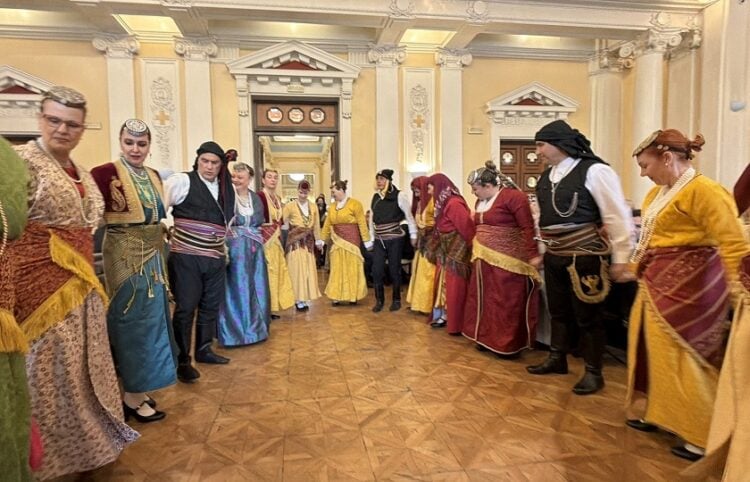 (Φωτ.: Facebook/Ένωση Ποντίων Γλυφάδας «Η Ρωμανία»)