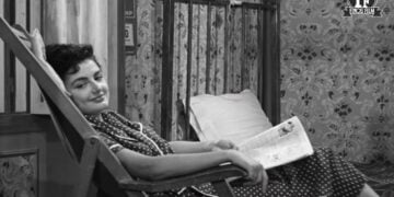 Η Σμαρούλα Γιούλη σε ταινία της Φίνος Φιλμ (φωτ.: Φίνος Φιλμ)