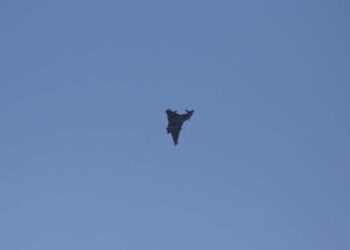 Βρετανικό μαχητικό αεροσκάφος μόλις έχει απογειωθεί από το Ακρωτήρι της Κύπρου (φωτ.: philenews.com)