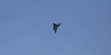 Βρετανικό μαχητικό αεροσκάφος μόλις έχει απογειωθεί από το Ακρωτήρι της Κύπρου (φωτ.: philenews.com)