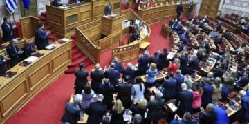 Ο Κυριάκος Μητσοτάκης στο βήμα της Βουλής (φωτ.: EUROKINISSI/Γιώργος Κονταρίνης)