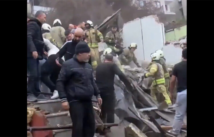 Στιγμιότυπο από τις προσπάθειες διάσωσης (πηγή: x.com/Haberler)