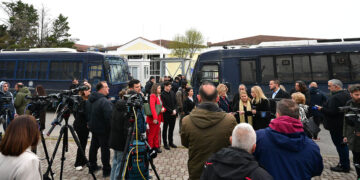 Άρχισε η προσέλευση στη δίκη για το σιδηροδρομικό δυστύχημα των Τεμπών (φωτ.: EUROKINISSI / Τατιάνα Μπόλαρη)