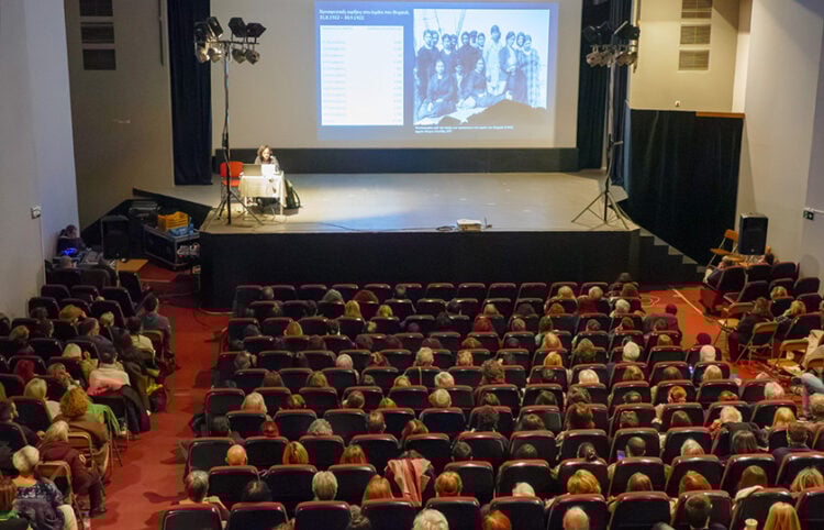 Η Ελένη Κυραμαργιού ήταν καλεσμένη στον κύκλο ανοιχτών μαθημάτων «Η Ιστορία της Ελλάδας του 20ού αιώνα» του Δήμου Ζωγράφου και των ΑΣΚΙ. Δευτέρα 9 Μαρτίου 2026 (φωτ.: Δήμος Ζωγράφου)