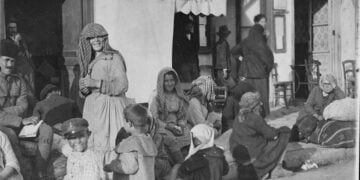 Πρόσφυγες από τη Μικρασία στην Αθήνα (φωτ.: Βιβλιοθήκη του Κογκρέσου)