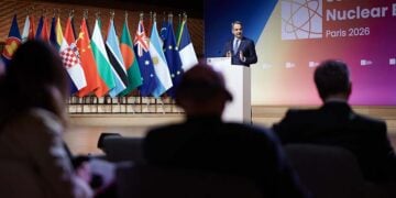 Ο Κυριάκος Μητσοτάκης στη  2η Σύνοδο για την Πυρηνική Ενέργεια, στο Παρίσι, Tρίτη 10 Μαρτίου 2026 (φωτ.: Γραφείο Τύπου Πρωθυπουργού / Δημήτρης Παπαμήτσος)