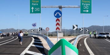 Από την τελετή παράδοσης της νέας χάραξης της εθνικής οδού Πατρών-Πύργου, Πέμπτη 31 Ιουλίου 2025 (φωτ.: EUROKINISSI / Δημήτρης Χριστοδουλόπουλος)
