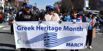 Στιγμιότυπο από την παρέλαση που έγινε για την 25η Μαρτίου στο Τορόντο, το 2025 (φωτ.: Greek Community of Toronto)