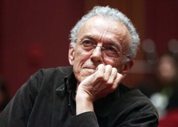 Ο Γιώργος Πανουσόπουλος σε εκδήλωση προς τιμήν του, στο 46ο Φεστιβάλ Θεσσαλονίκης. 20 Νοεμβρίου 2005 (φωτ.: EUROKINISSI / Βασίλης Βερβερίδης)