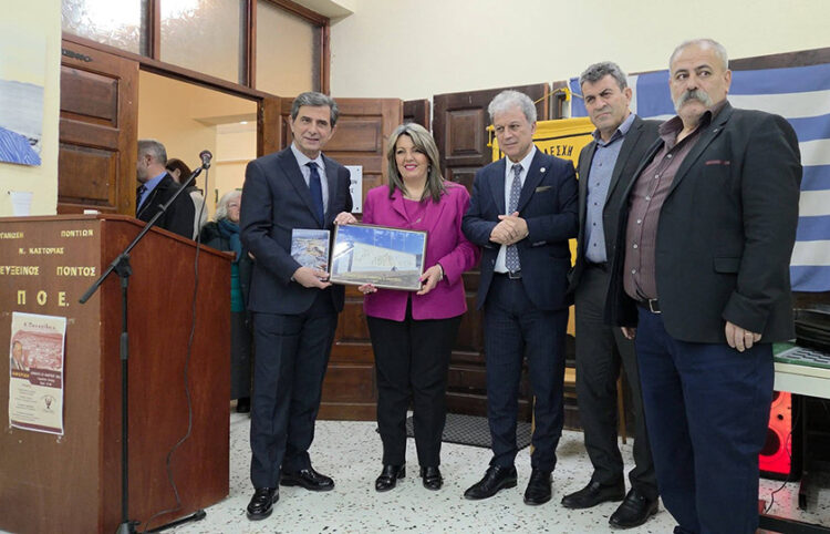 Στιγμιότυπο από τα Β' Πελαγίδεια στην Οινόη Καστοριάς, Σάββατο 21 Μαρτίου 2026 (φωτ.: Facebook / Οργάνωση Ποντίων Νομού Καστοριάς)