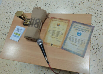 Τα πάντα... προβλέφθηκαν για την 1η Βραδιά Ανέκδοτου (φωτ.: Facebook / Σύλλογος Ποντίων Μακροχωρίου)