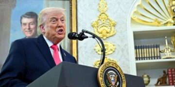 (Φωτ.: ΑΠΕ-ΜΠΕ/Αρχείου/ EPA/GRAEME SLOAN / POOL)