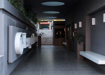 Η γκαλερί του Γιώργου Τσαγκαράκη στη Γλυφάδα. Παρασκευή 20 Μαρτίου 2026  (φωτ.: EUROKINISSI / Γιάννης Παναγόπουλος)