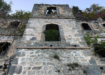 Αυτή είναι η κατάσταση σήμερα της Μονής Βαζελώνα. Η φωτογραφία από την επίσημη ιστοσελίδα του Μητροπολιτικού Δήμου Τραπεζούντας (πηγή: trabzon.bel.tr)