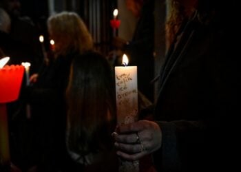 Εικόνα από την Αναστάσιμη ακολουθία στον Ιερο Ναό του Αγίου Αθανασίου στο χωριό Ελευθέρι Θεσπρωτίας (φωτ.: Μιχάλης Παπανικολάου/ EUROKINISSI)