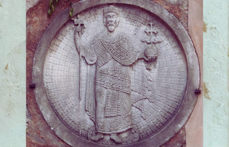 Ανάγλυφη παράσταση του Αλέξιου Α' Κομνηνού, Campiello de Cà Angaran, Βενετία, αρχές 12ου αιώνα (πηγή: Wikipedia)
