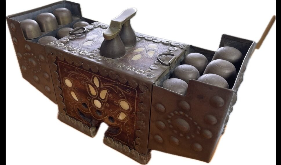 (Πηγή: facebook.com/estia1930ns?locale=el_GR)